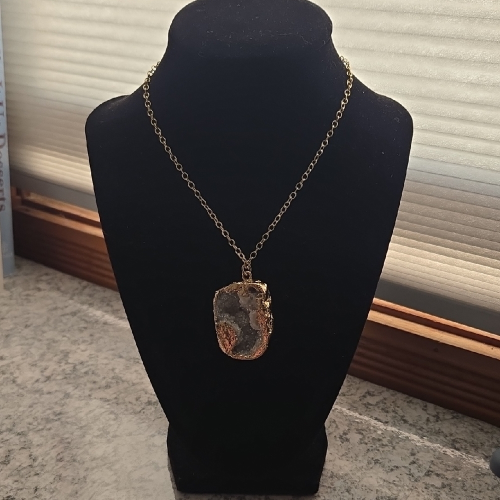Unique Gold Pendant Necklace